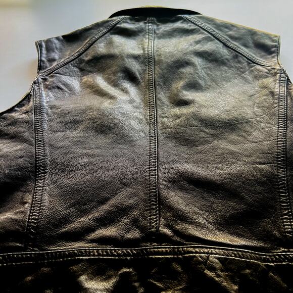 Burberry London Women’s Black 100% Italian Buffalo Leather Button-Up Vest Sz 6 - Picture 5 of 16